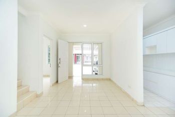 J-15559 Dijual Rumah Siap Huni Di Kota Wisata Bebas Banjir Dan Biaya