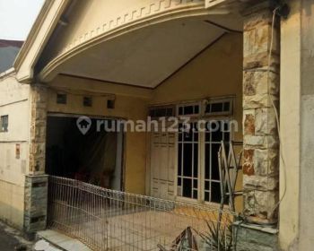 Dijual Rumah Hitung Tanah di Malaka Sari Durensawit Jakarta Timur.