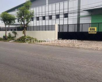 Gudang komplek safe and lock