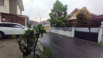 Rumah asri Bandung Kota