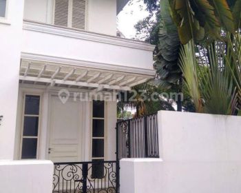 Townhouse Kemang jakarta Selatan, Strategis, Ada Pool, Full Ac, Harga