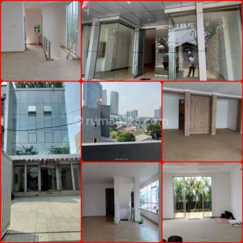 Rukan 4 Lantai Bagus Rapi Hoek Di Jl Ciputat Raya