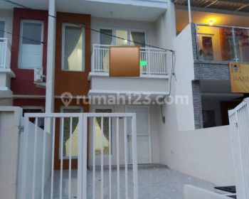 Disewakan rumah dipark residence dlm cluster ..uk4 x 17 / 2 lantai..harga 60 thn