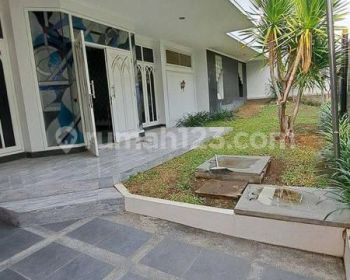 Rumah Dharmahusada Indah Surabaya Timur Terawat Bagus