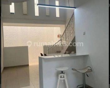 Disewakan Rumah Permata Buana
