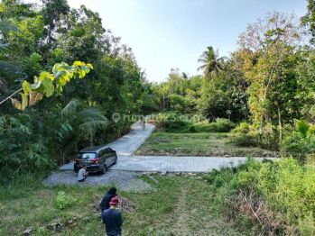 Selangkah Ke Kua Panjatan, Tanah 1 Jutaan P