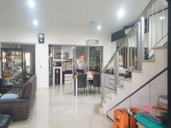 Dijual rmh di Golf island Boulevard