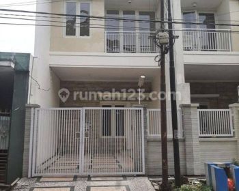 Dijual Rumah 2 Lantai Ikip Rungkut Madya Samping Purimas