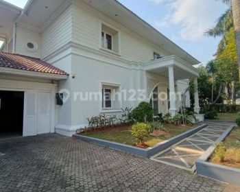 Rumah Cantik 2 Lantai, Prime Location Di Pondok Indah