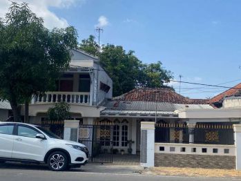 Jual cepat rumah pinggir jalan utama