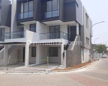 Disewakan Rumah 5x15 Gandeng 2 Golf Island Baru Modern Minimalis
