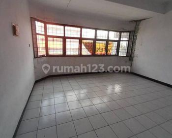 Ruko Strategis Akses Mudah di Jl. Suryopranoto, Petojo, Jakarta Pusat