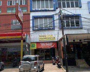 Ruko Murah di PLUIT di Pinggir Jalan Raya Samping Sekolah