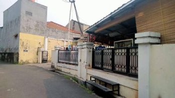 Rumah Lama utk kost2,JL h nawi dalam,gandaria, CASH ONLY,P-78