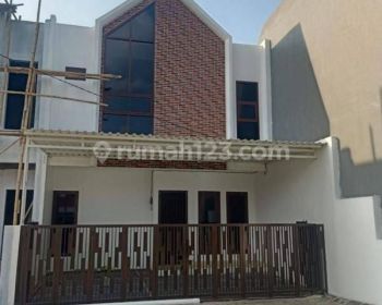 Rumah Cantik dan Mewah dalam Cluster di Duren Sawit