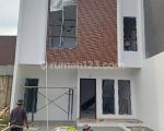 thumbnail-rumah-cantik-dan-mewah-dalam-cluster-di-duren-sawit-6