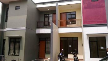Rumah Dalam Cluster Dekat Mall Kalibata City Dan PGC Mall