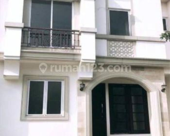 Rumah 2 Lantai 3 Kamar No Furnished di The Eminent Vivavia BSD City