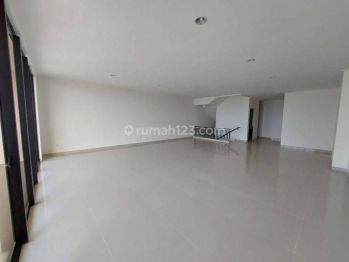 Disewa Ruko Soho Ebony Golf Island Pik Boulevard 3 Lantai