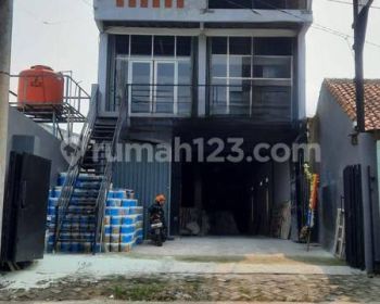 Ruko di Jalan Padat Karya 200 m Sudah Renovasi SHM