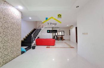 Disewa Rumah 5kt Semi Furnish di Jl Rambutan, 2.5 Lantai, Tanjung Duren, Jakarta