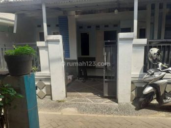 Rumah Bagus Minimalis Akses Mudah di Cipadu, Tangerang