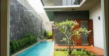 Rumah Bagus 2 Lantai Siap Huni, S Pool di Area Kemang Selatan