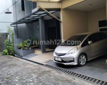 Sell Rumah: Rumah Pusat Kota