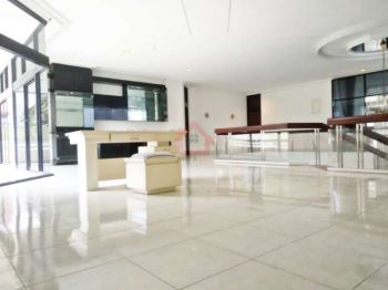 Disewa Rumah 2 Lantai Bagus S Pool Siap Huni Di Permata Hijau