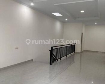 Di jual rumah muara karang brand new 8x15 rapi dan bagus 2.5 lt siap huni