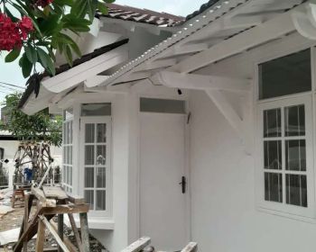 HN | Rumah Cantik Hoek Sejuk, Berhalaman Luas di Sektor 5