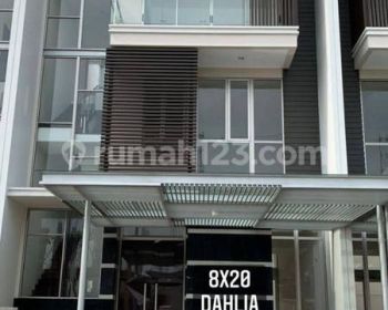 Rumah Mozart Golf Island 8x20 - Posisi Boulevard