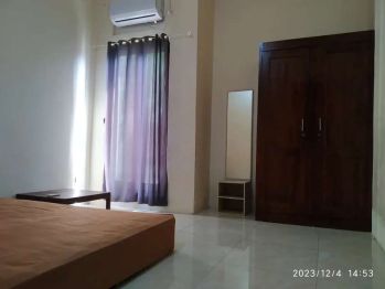 Kost AC include listrik