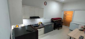 Di Jual cepat Rumah siap huni di perumahan besar pinggir jalan utama