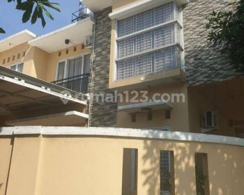 Disewakan Cepat Rumah 2 Lantai Full Furnished di Banjar Wijaya Tangerang