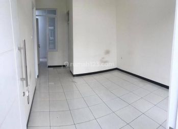 Rumah di Cluster green ville SHM Sudah Renovasi