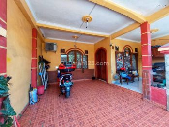 Rumah 2 Lantai Bagus murah