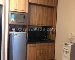 thumbnail-disewakan-apartemen-cosmo-mansion-3-bedroom-lantai-tinggi-furnished-5