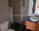 thumbnail-disewakan-apartemen-cosmo-mansion-3-bedroom-lantai-tinggi-furnished-12