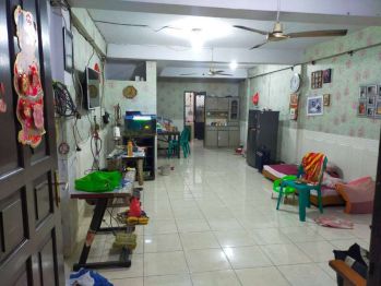 ANA RUMAH 4X19M² JALAN 2 MOBIL JELAMBAR ra