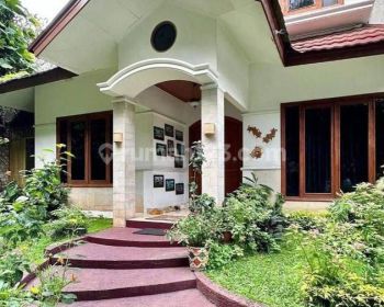 Jual rumah 2 lantai di Cipete Jakarta selatan