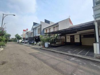 Rumah Bagus Siap Huni di Komplek Elite Singgasana Pradana