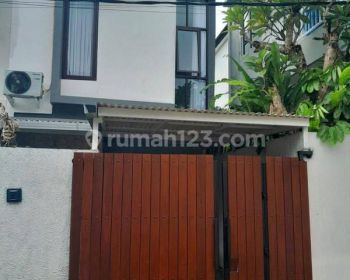 Rumah cantik lantai 2 Sanur Denpasar Bali Indonesia
