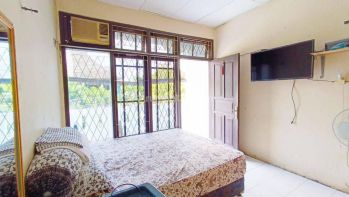 Rumah di Jl.Cilandak 2 Lantai SHM Timur