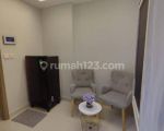 thumbnail-disewakan-apartemen-furnished-gold-coast-studio-siap-huni-2