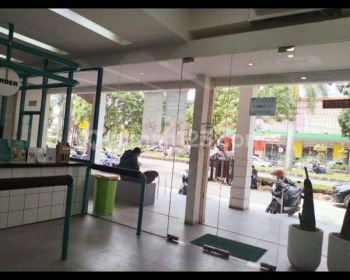 Sewa Ruko Strategis Taman Kopo Indah 2