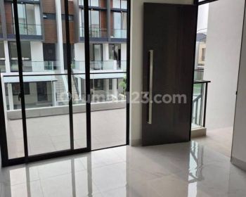 Golf island 3br ada balkon brand new  di sewa kan cepat