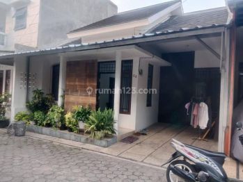 Rumah terawat dalam cluster di jatiasih bekasi kota