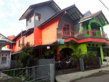 Rumah induk plus kosan besar di Cigugur. Murah sekali. Perlu segera