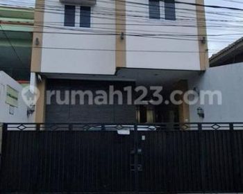 DIJUAL KOSKOSAN 2LANTAI MINIMALIS STRATEGIS DI DAGO BANDUNG